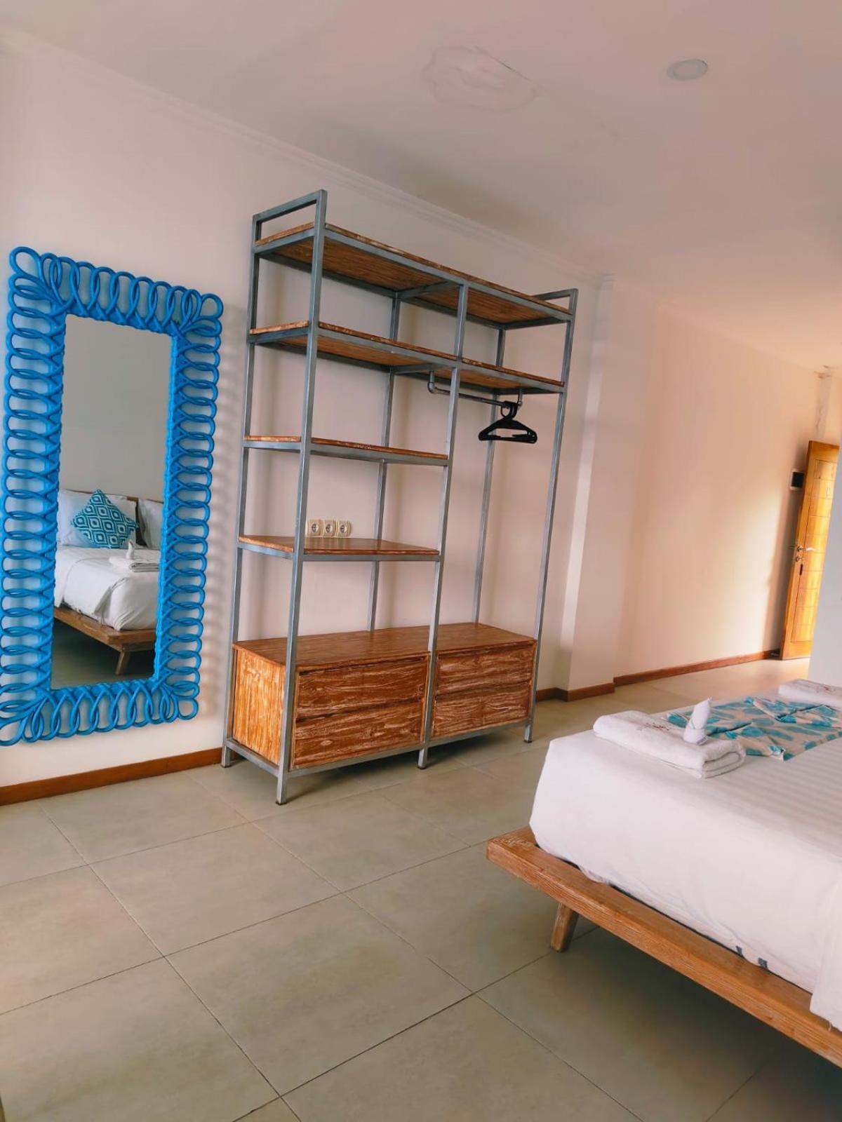 Triple 8 Suites Labuan Bajo Εξωτερικό φωτογραφία