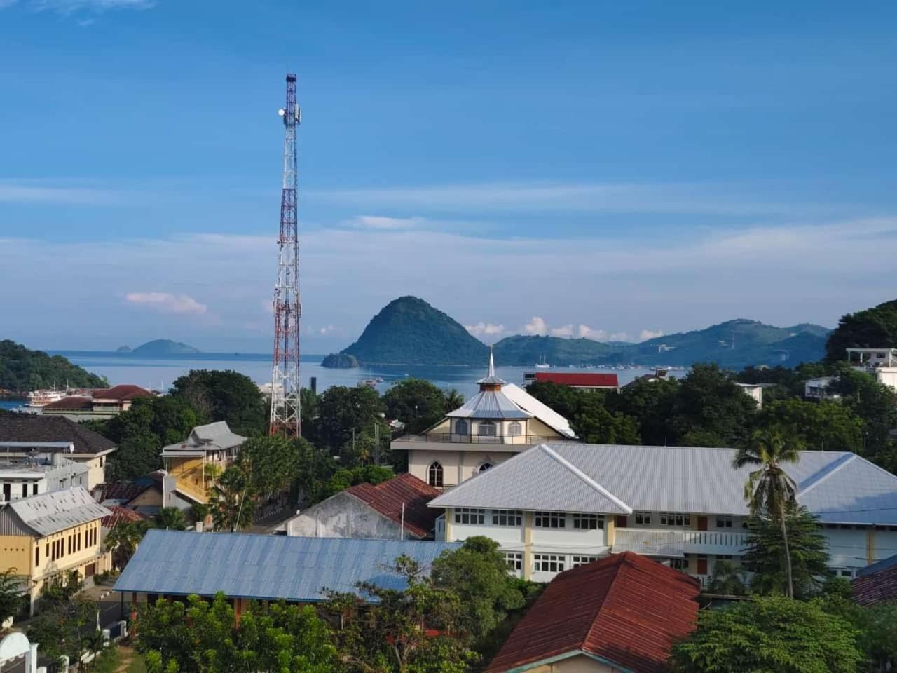 Triple 8 Suites Labuan Bajo Εξωτερικό φωτογραφία