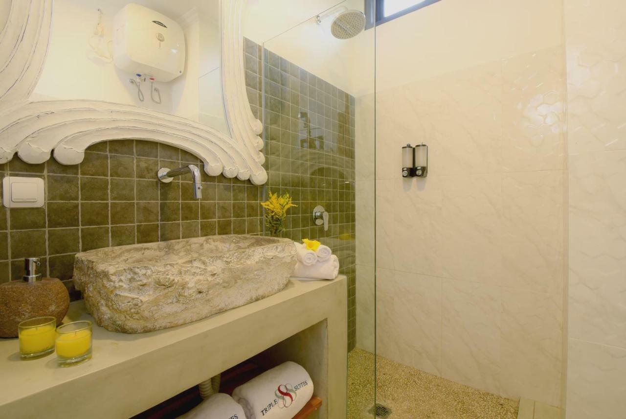 Triple 8 Suites Labuan Bajo Εξωτερικό φωτογραφία